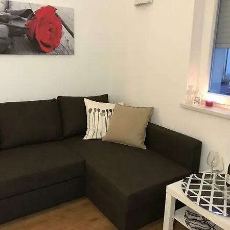 Al Consiglio Apartment *