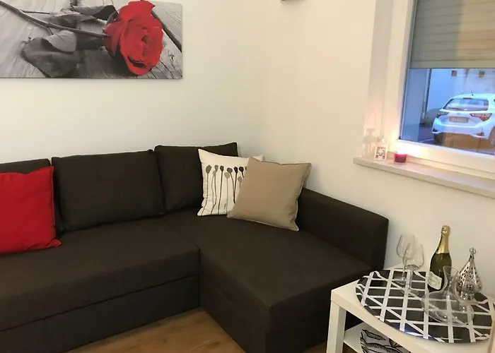 Al Consiglio Apartment *